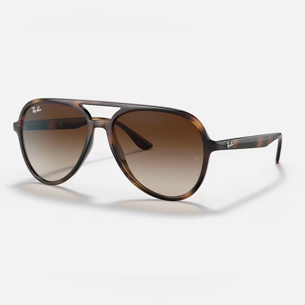 Ray-Ban Classic Plastic Aviators